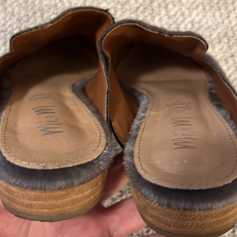 Mi.iM Leather With Gray Faux Calf Pony Hair Mule Slide Shoe Sz 7 - Picture 9 of 14